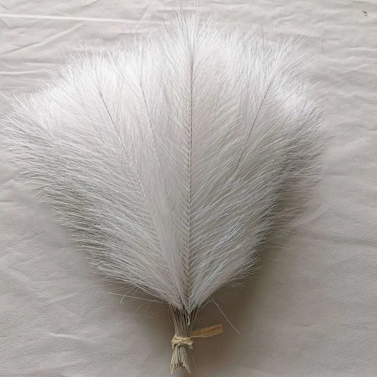 Elegant Pampas Grass Reed Artificial Plant for Stunning Wedding Bouquets and Festive Table Decor